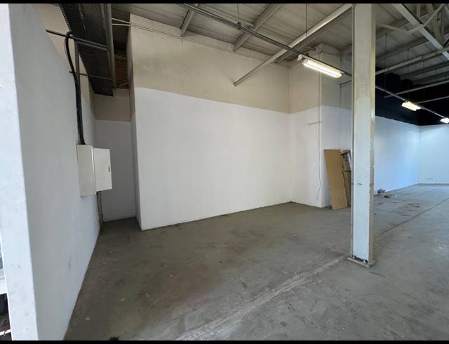 191M² WAREHOUSE TO LET IN WYNBERG